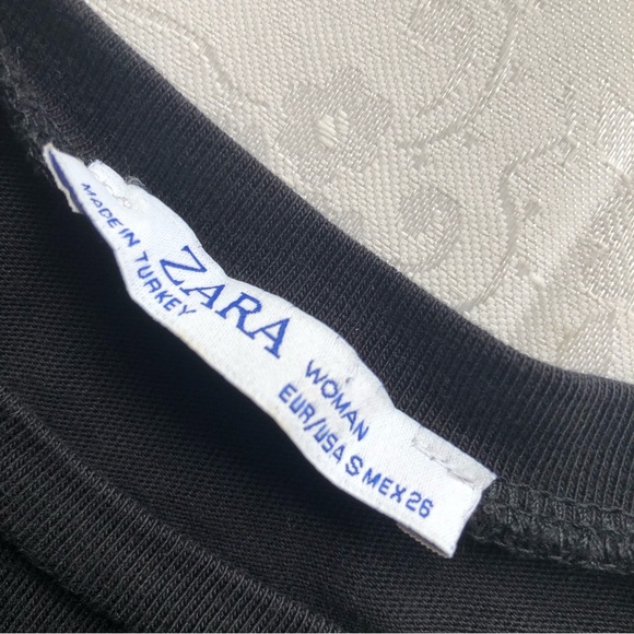 Zara Women’s Size S Black T-Shirt Short Sleeves Empowering Makes Us Stronger Tee - Picture 10 of 16